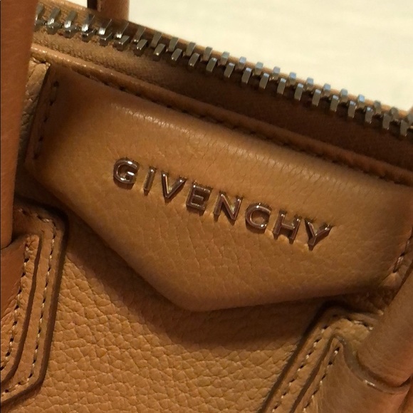 Givenchy Mini Antigona Bag - Picture 6 of 11